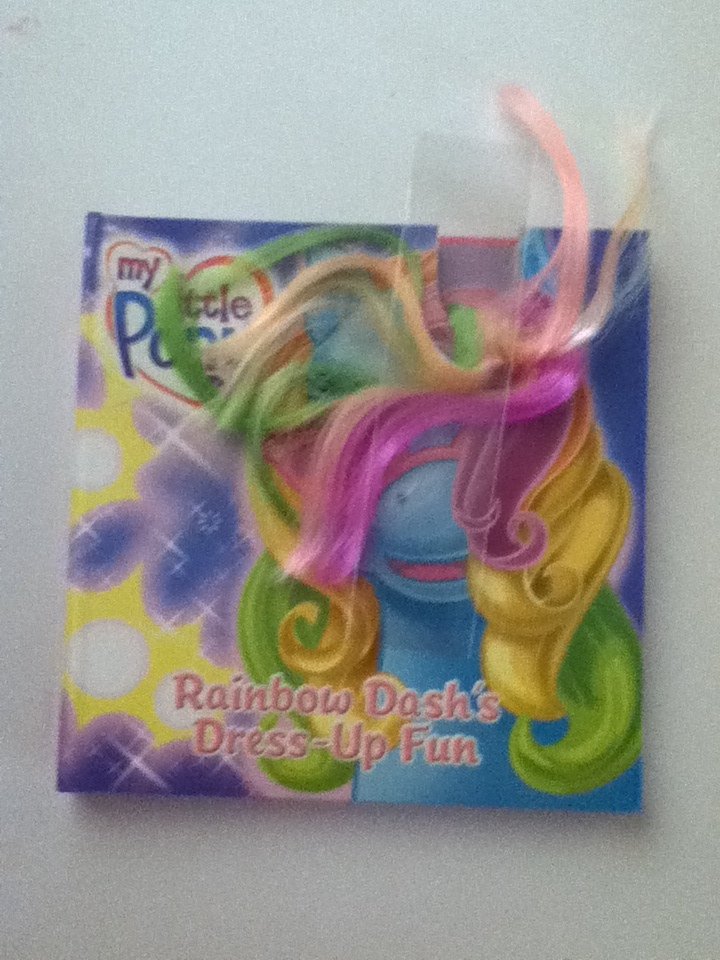 My Little Pony Rainbow Dash Dress-Up Fun Book