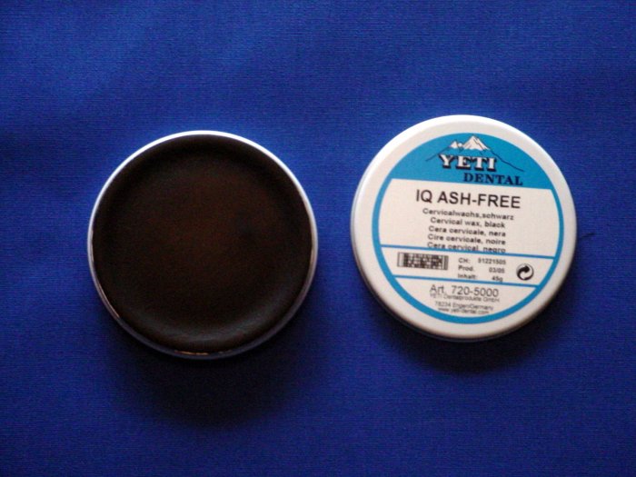 2224 Yeti IQ Cervical Wax Black 45g