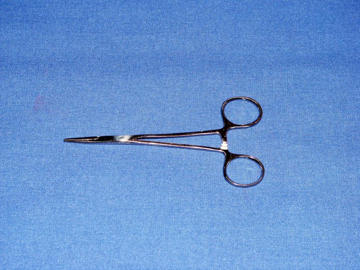 5132 Hemostat Mosquito Straight 5"