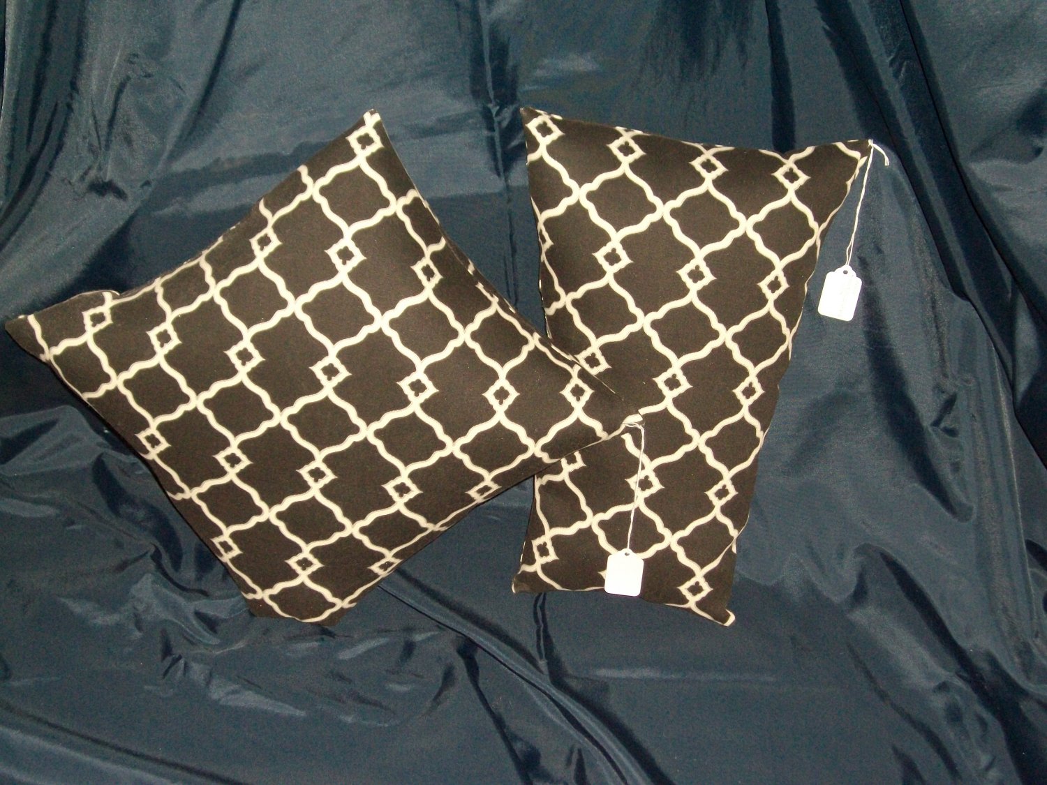 HANDCRAFTED ACCENT PILLOW