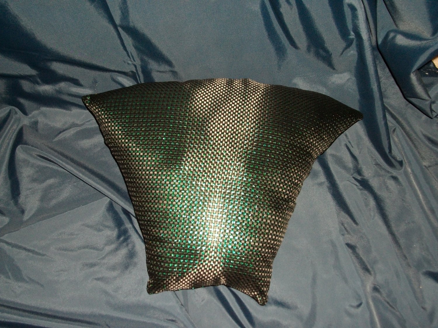 HANDCRAFTED ACCENT PILLOW