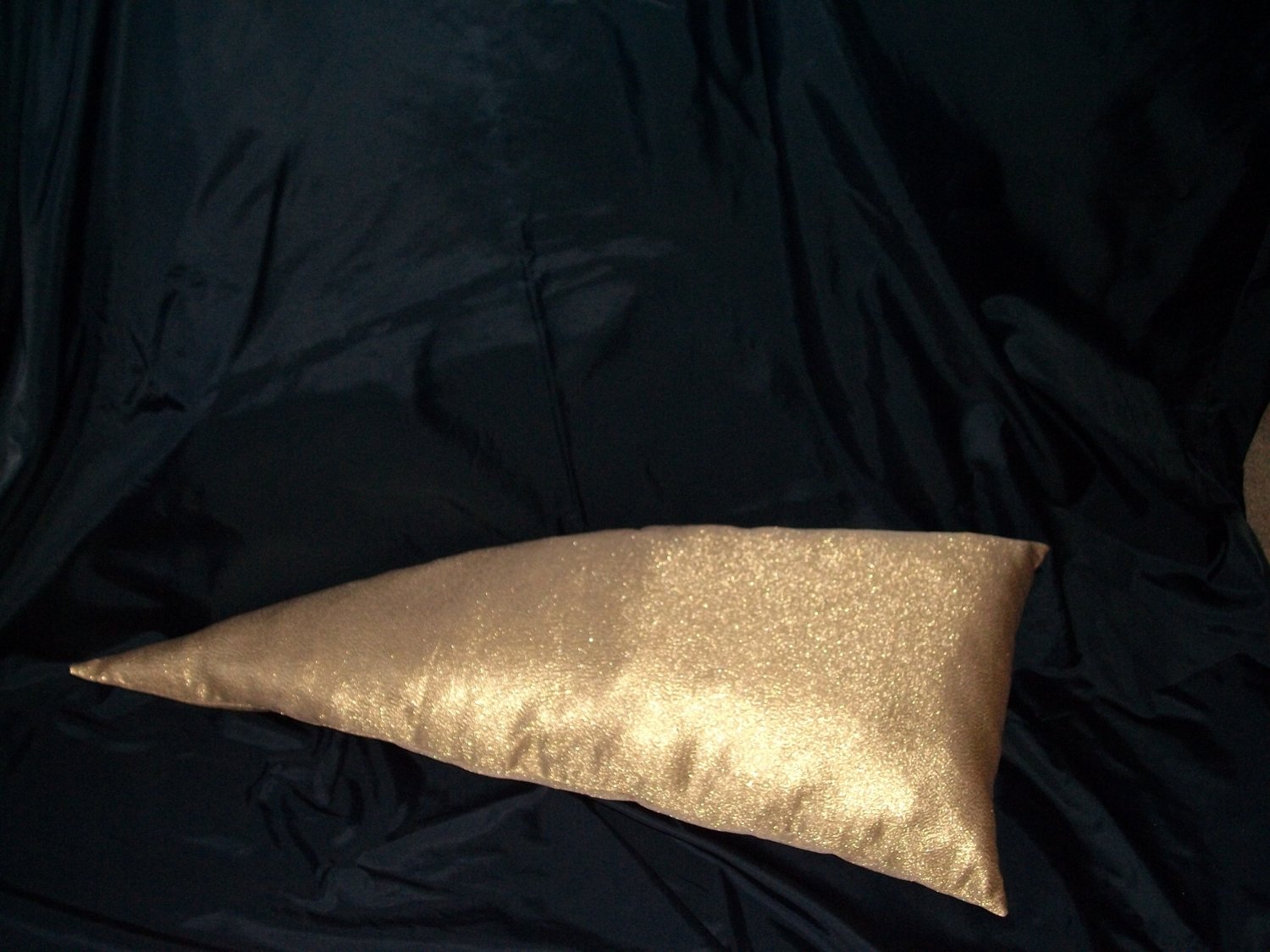 HANDCRAFTED ACCENT PILLOW
