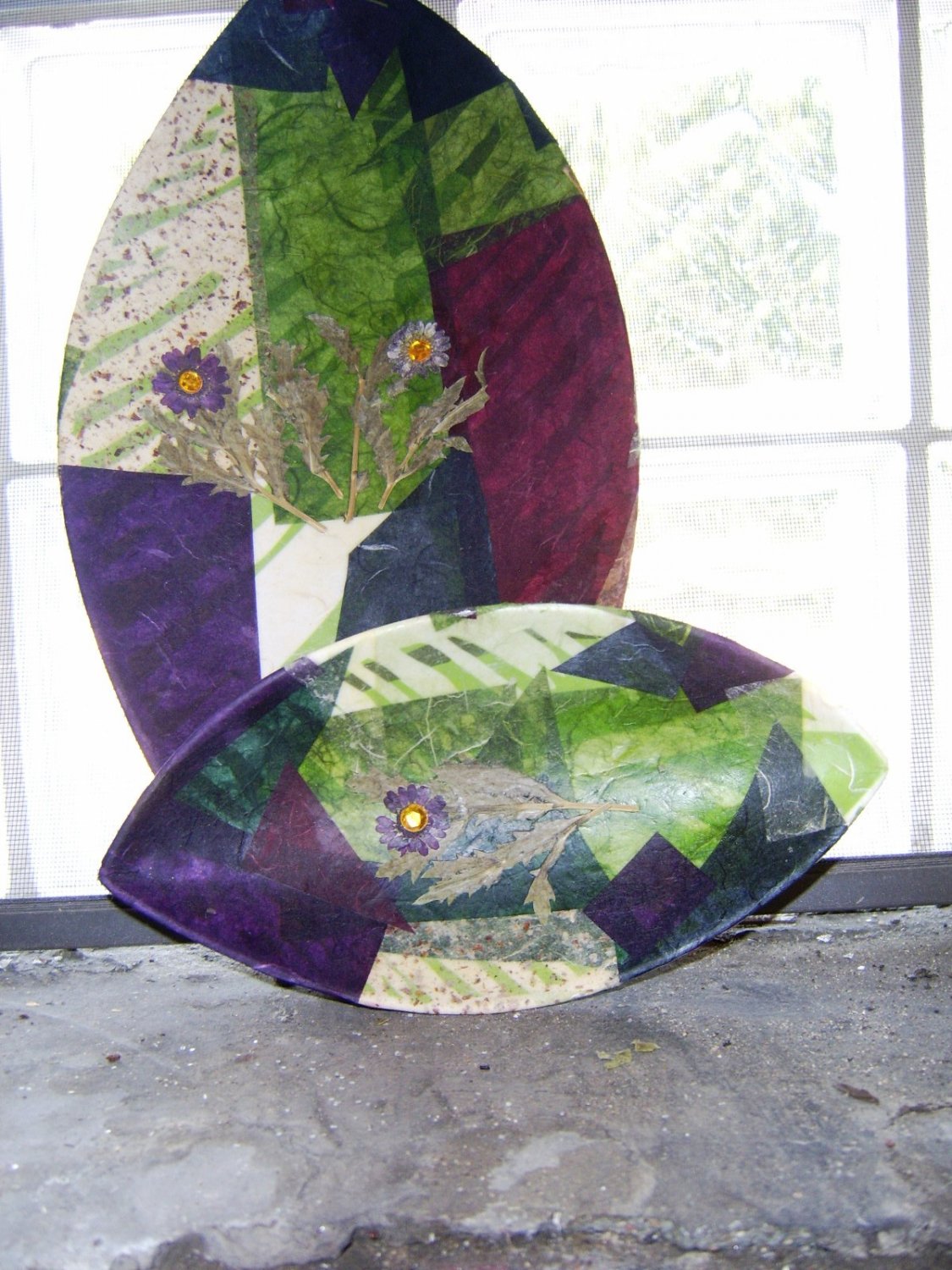 SET OF RESIN BOWLS COVERED IN RICE PAPER