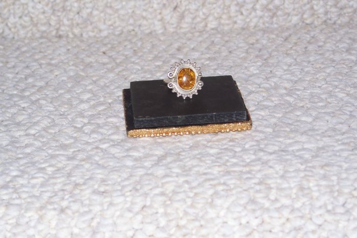 GORGEOUS .925 Sterling Silver Oval Amber GEMSTONE Ring Size 8