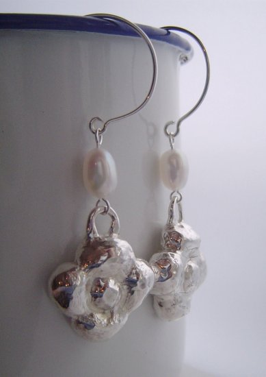 little blossoms earrings - ebb