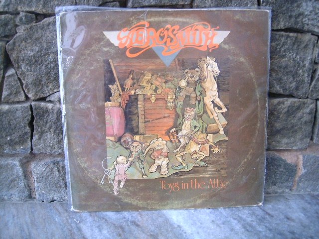 AEROSMITH Toys in the Actiom ´LP 1977 HARD ROCK MUITO VINIL