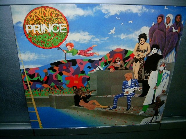 PRINCE AND THE REVOLUTION around the world in a day LP 1985 SOUL MUSIC SEMI-NOVO MUITO RARO VINIL