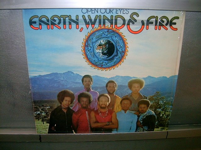 EARTH,WIND & FIRE open your eyes LP 1974 BLACK MUSIC SEMI-NOVO MUITO RARO VINIL