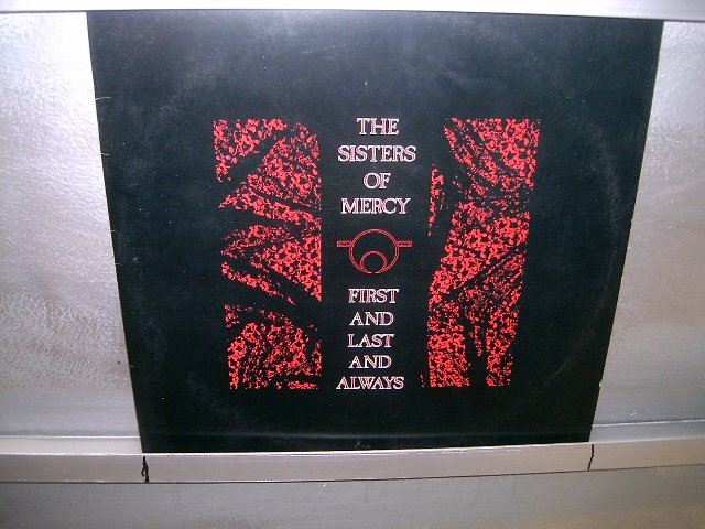 THE SISTERS OF MERCY first and last and always LP 1986 ROCK GÓTICO SEMI-NOVO MUITO RARO VINIL