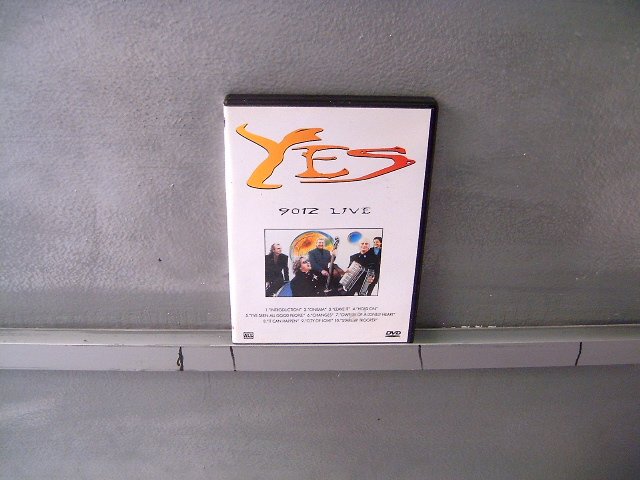 YES 9012 live DVD ? PROGRESSIVE ROCK