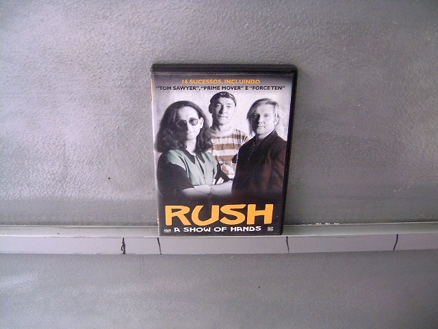 RUSH a show of hands DVD ? PROGRESSIVE ROCK
