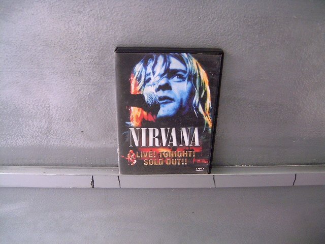 NIRVANA live! tonight!sold out!! DVD ? GRUNGE
