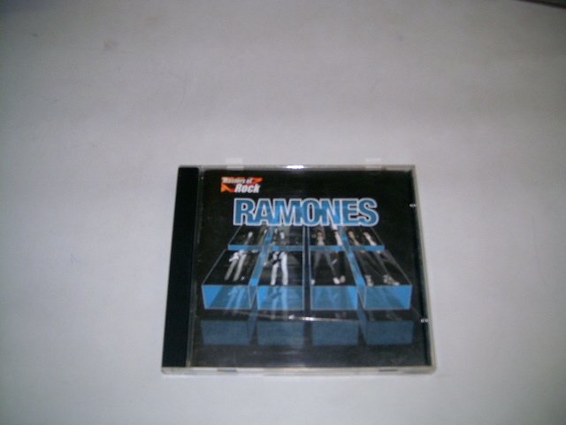 RAMONES série masters of rock (coletânea) CD 2001 PUNK ROCK