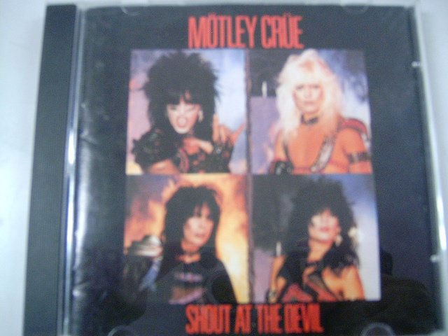 MÖTLEY CRÜE shout at the devil CD 1983 HARD HEAVY METAL