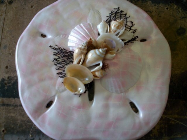 Sand DOllar Wall Plaque Light Pink/White Pearl