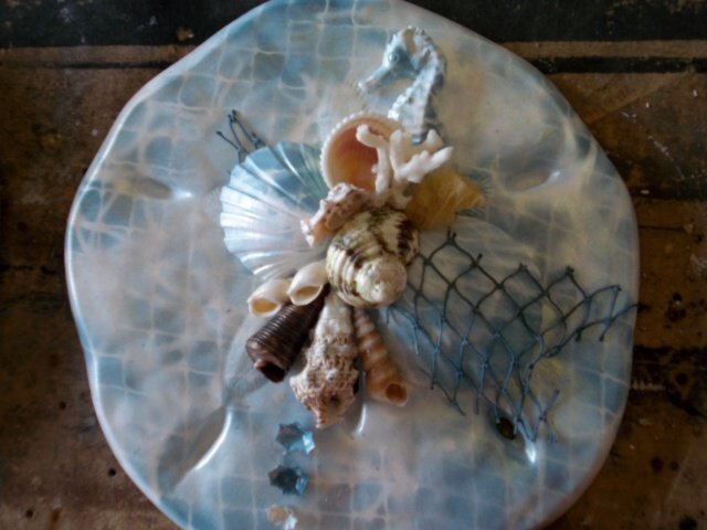 Sand Dollar Wall PLaque Light Blue/White with Seahorse