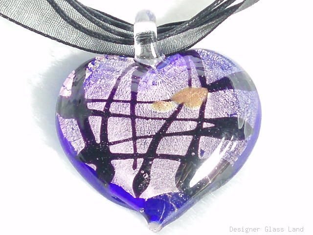 P209 MURANO GLASS HEART PENDANT NECKLACE
