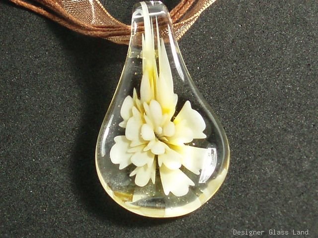 P615 MURANO GLASS PENDANT NECKLACE CREAMY FLOWER, FREE SHIPPING!!!
