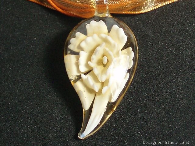P616 MURANO GLASS PENDANT NECKLACE CREAMY FLOWER, FREE SHIPPING!!!