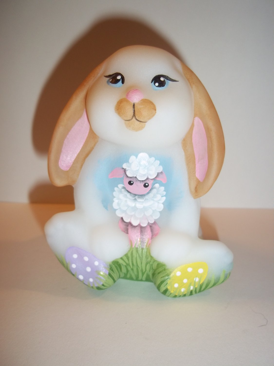 fenton glass bunny figurine