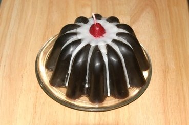 Bundt Cake Candle - Devil's Food