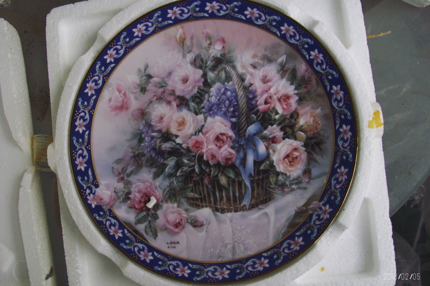 "Roses" Collector's Plate