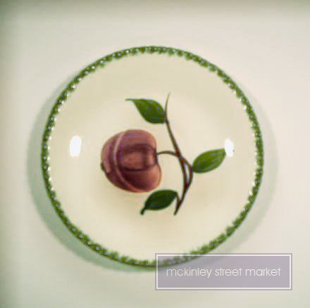 VINTAGE APPLE SAUCER GREEN SCALLOPED EDGE