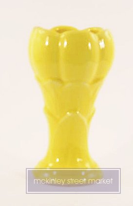 VINTAGE YELLOW FIGURAL FLOWER VASE USA