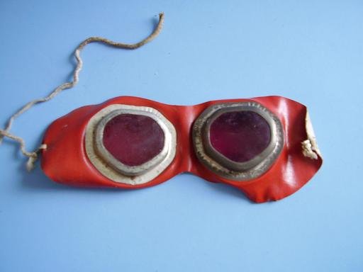 VINTAGE WELDING/SUNLAMP GOGGLES