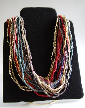 LOT OF 22 TINY BEAD COLORED NECKLACES
