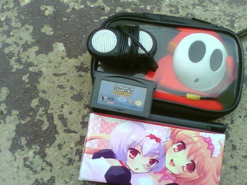 Cute, Nintendo ds Lite, with bonuses and 3 games!!!
