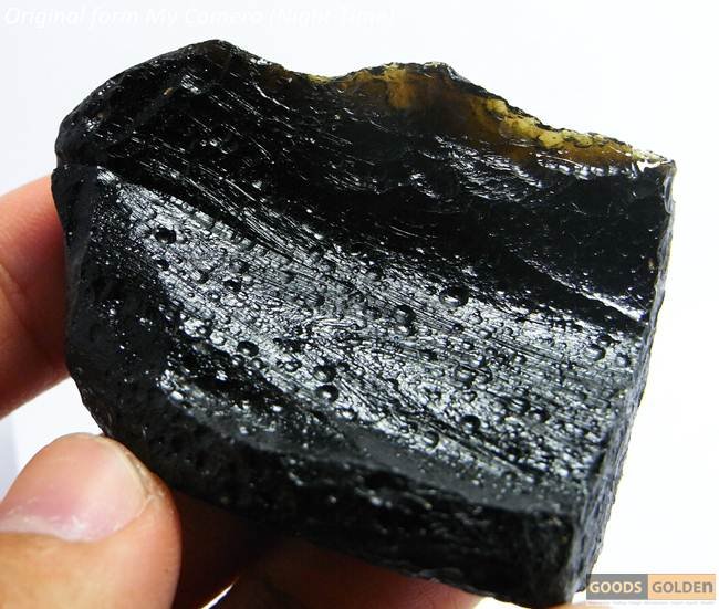 35.5 g. BEAUTIFUL BULK SKIN TEKTITE METEORITE J65
