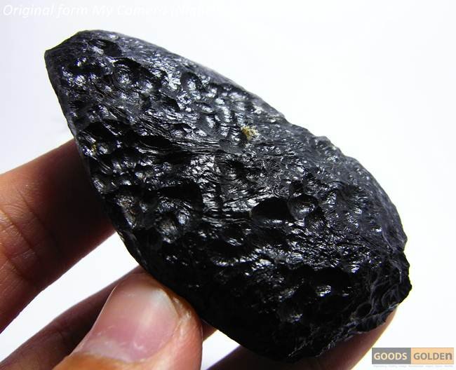62.5 g. FLOW LINE TEARDROP TEKTITE METEORITE J63
