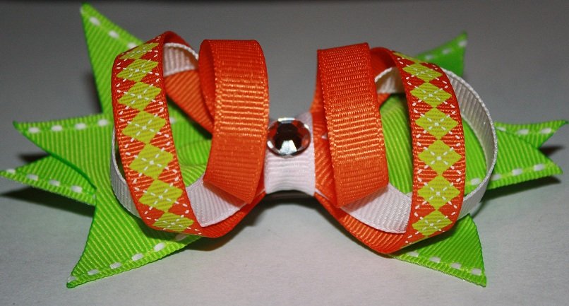 Loopy Spike Bow