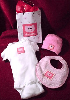 personalized baby girl clothing set with bear design