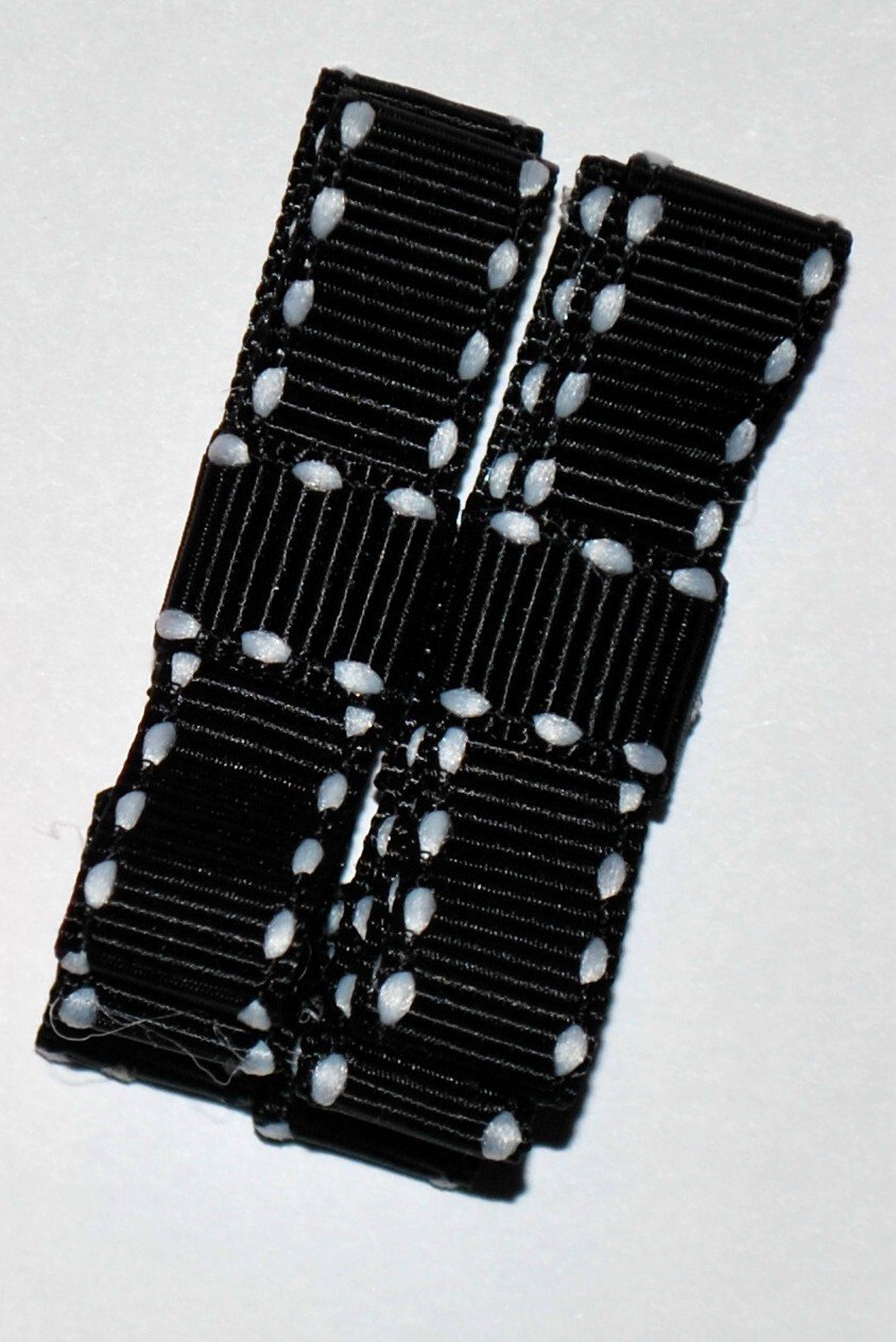 Black Bow Clippies
