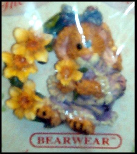 BRAND NEW BOYDS BEARS FLORAL COLLECTION DAFFODIL BEAR PIN BEAR WEARABLES SO CUTE