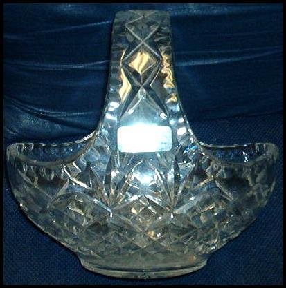 MINT GERMAN HANDCUT 24% LEAD CRYSTAL BASKET EXQUISITE
