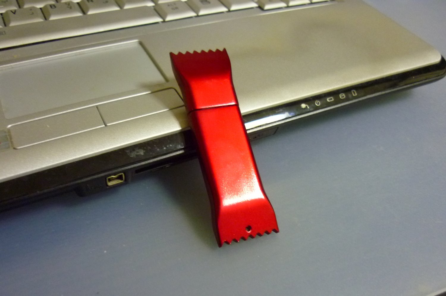 4GB CUTE RED CANDY WRAPPER Flash Memory Stick Thumb Drive