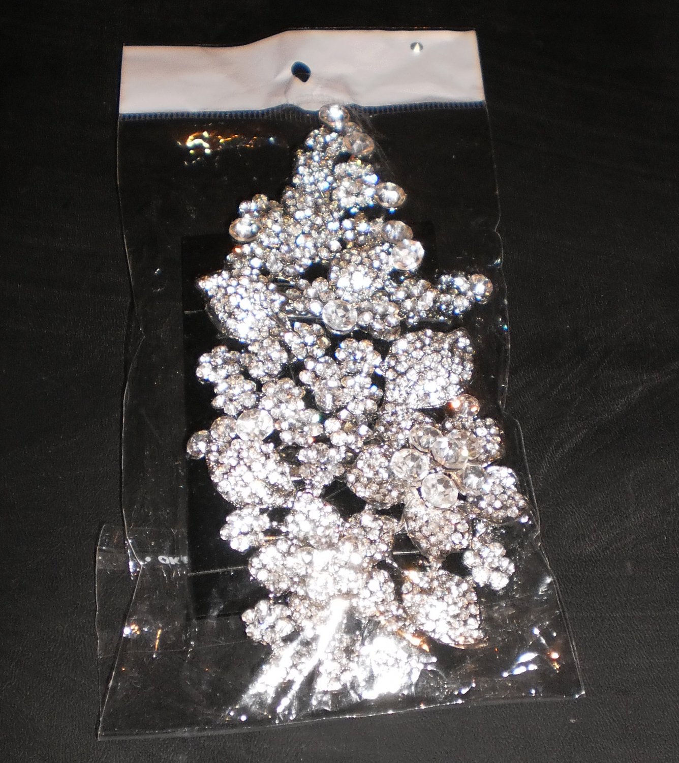 silver pin/brooch