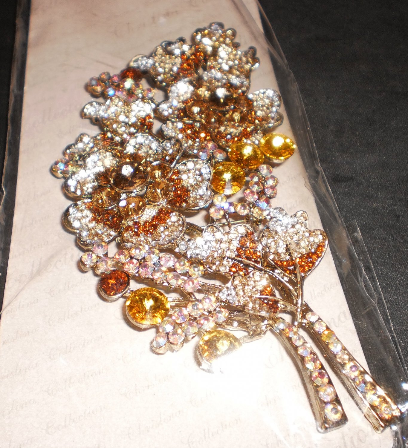 gold rhinestone brooch/pin