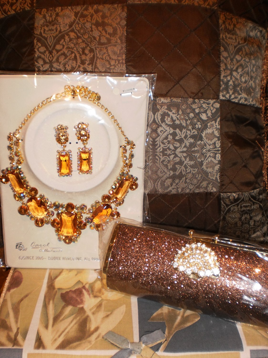 gold/bronze necklace set