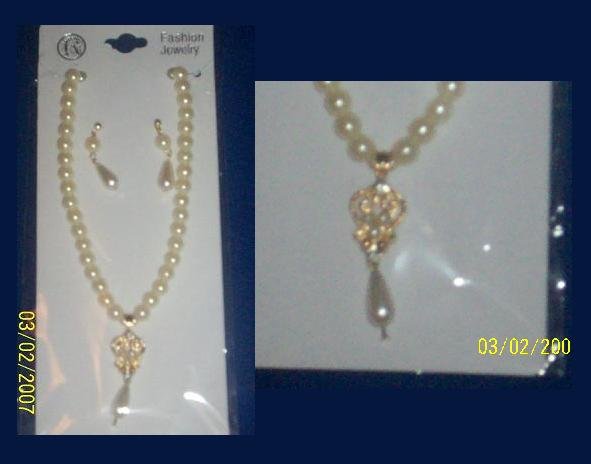 Set of Necklace and Earings