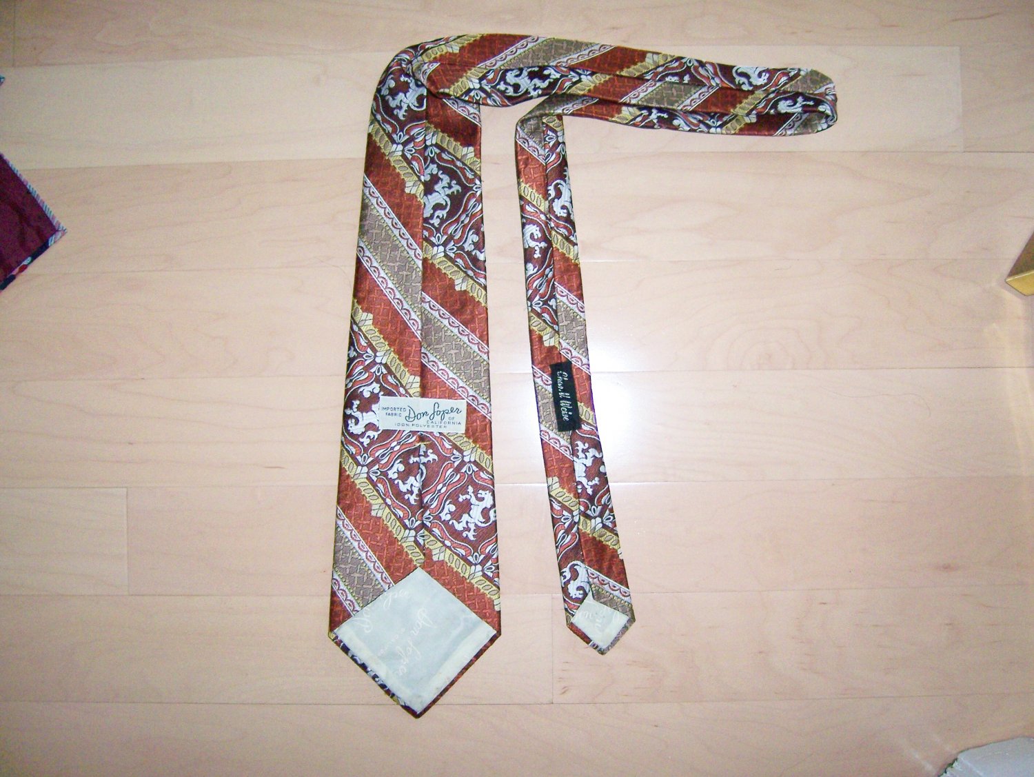 Men's Tie Lion Design