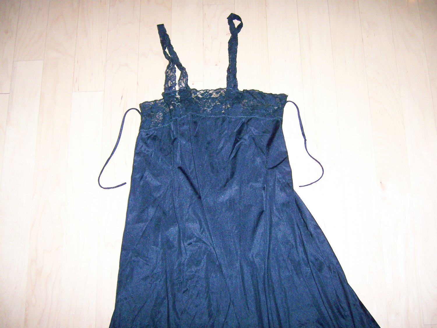 Ladies/Misses Black Long Nightie