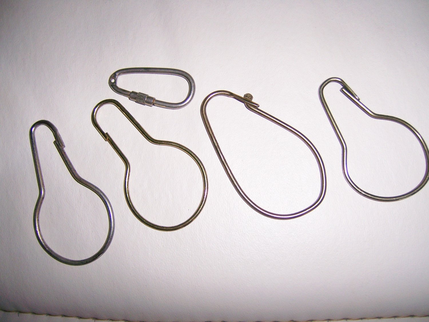 Set Of 5 Assorted Sized Hangers Towels Etc.