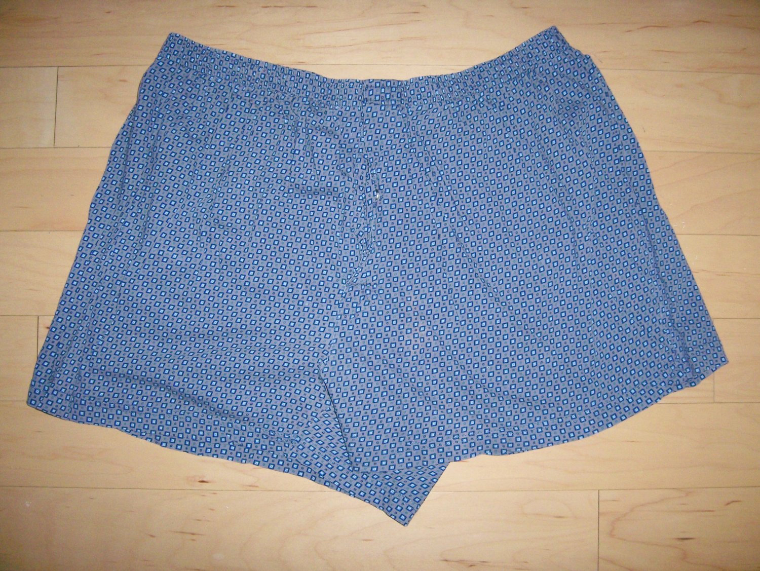 Men's Volley Shorts Grey w Navy Diamond Pattern XL