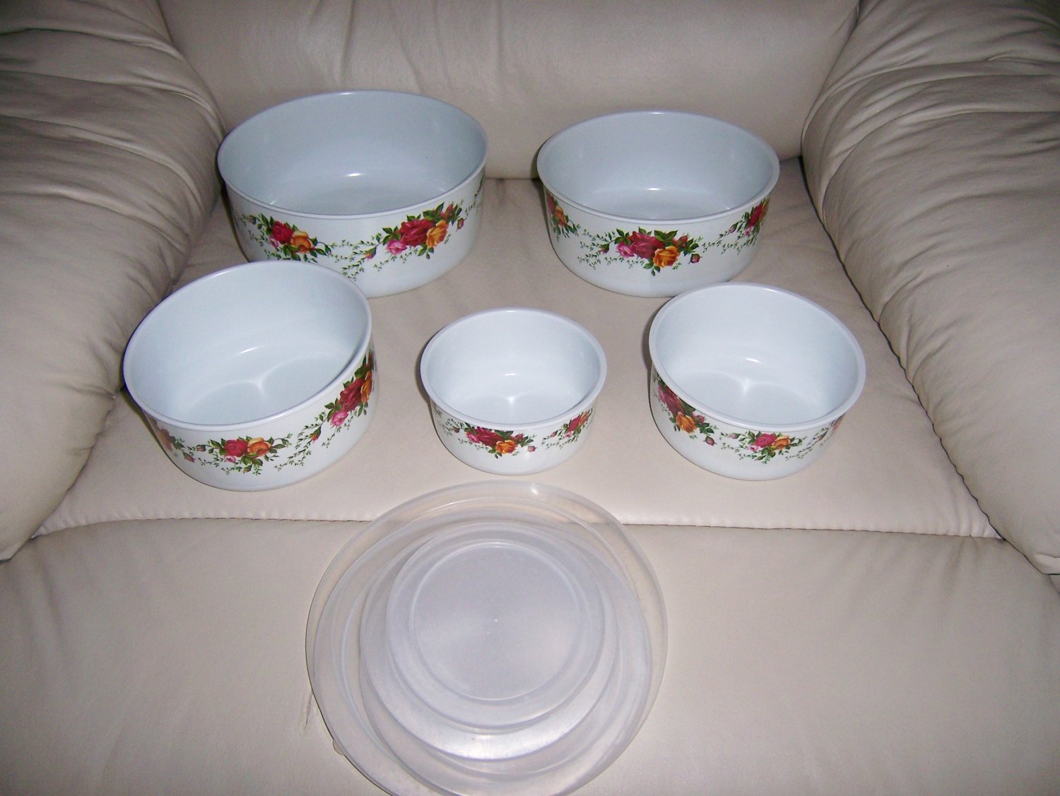 PVC Bowls w Covers Set Of Five