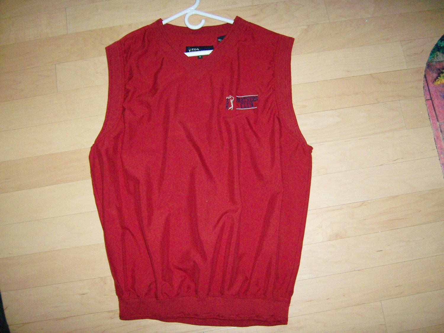 Vest Red Polyester PGA Logo BNK138