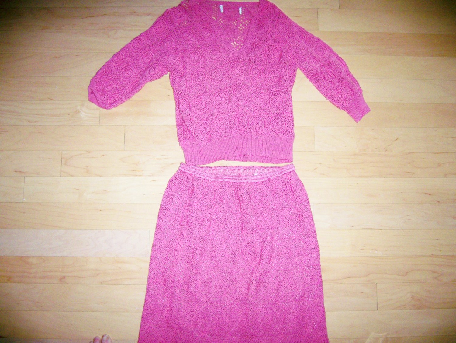Knit 2 Pc Dress Rose Color Size Medium BNK143